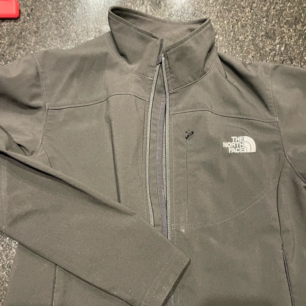 Light northface black zip up